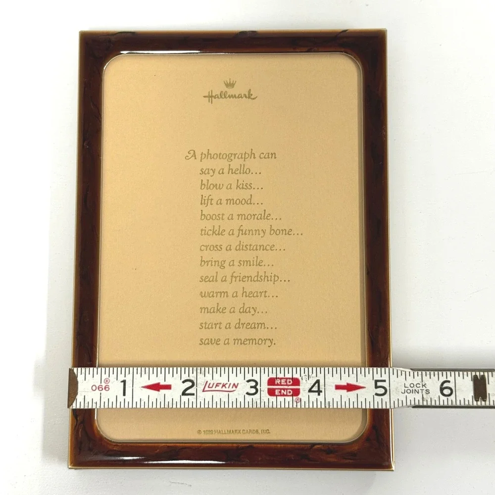 Vintage 1982 Hallmark Brown Faux Tortoiseshell Enamel Picture Frame 5 x 7 photo